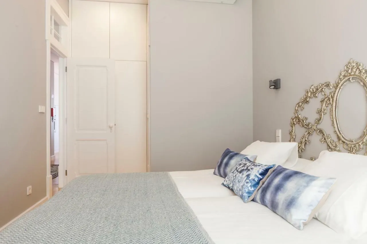 Alfama Castle Riverside View Apartment Lisbon