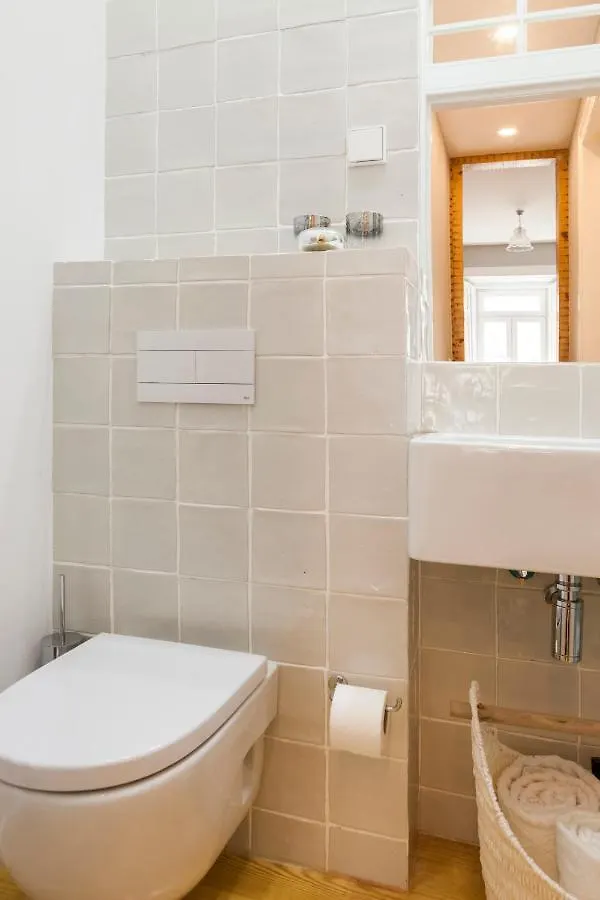 Alfama Castle Riverside View Apartment Lisbon